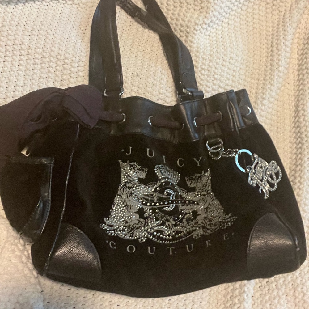 Juicy Couture Rhinestone Scottie Daydreamer Bag. Black/silver